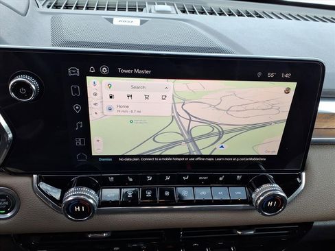 Used 2024 GMC Canyon Denali image 29