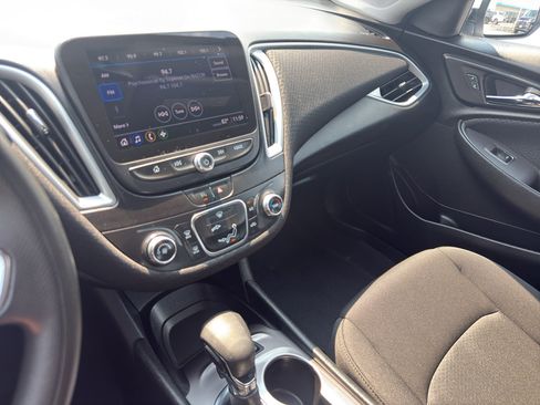 Used 2024 Chevrolet Malibu LS FWD image 20