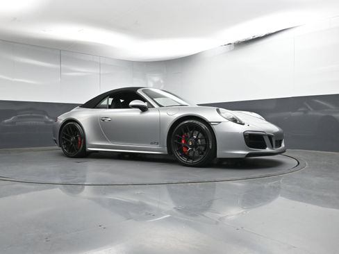 Certified 2017 Porsche 911 Carrera GTS image 33