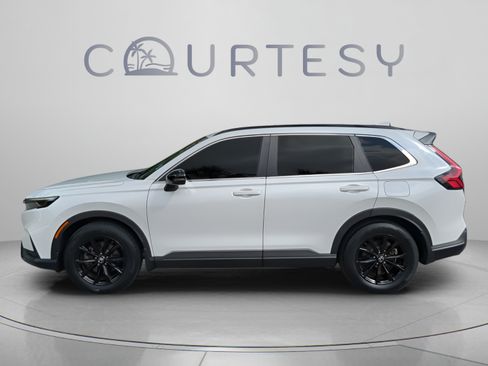 Used 2024 Honda CR-V Sport image 2