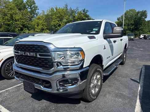 Used 2024 RAM 2500 Big Horn w/ Off Road Package AWD/4WD image 4