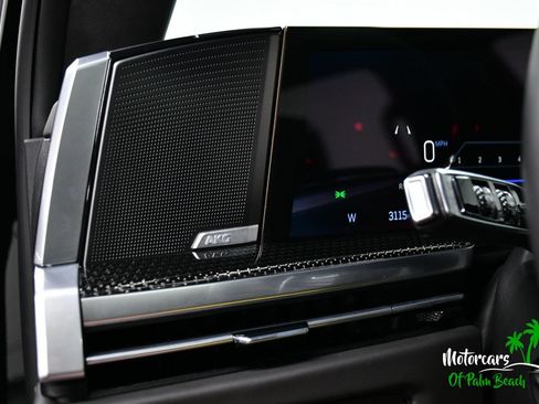 Used 2026 Cadillac Escalade ESV V w/ LPO, ONYX Package AWD/4WD image 31