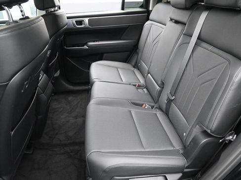 Used 2025 Hyundai Santa Fe SEL AWD/4WD image 26