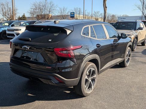New 2026 Chevrolet Trax RS w/ Sunroof Package image 8