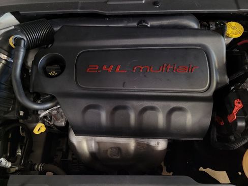 Used 2021 Jeep Compass Limited FWD image 30