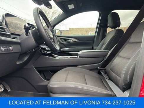 Certified 2024 Chevrolet Traverse LT w/ Midnight/Sport Edition AWD/4WD image 6