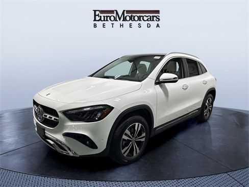 Used 2025 Mercedes-Benz GLA 250 4MATIC image 1