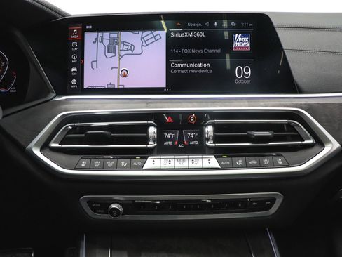 Used 2022 BMW X5 M50i w/ Executive Package image 45