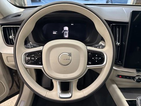 New 2026 Volvo XC60 B5 Ultra w/ Protection Package Premier image 7