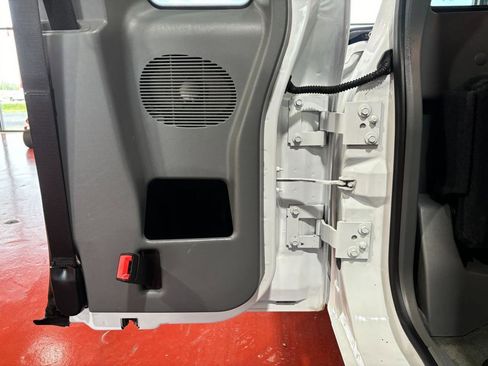 Used 2011 Ford Ranger XLT image 27
