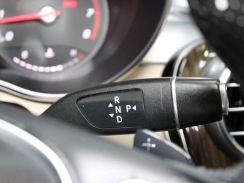 Used 2018 Mercedes-Benz GLC 300 w/ Multimedia Package image 18