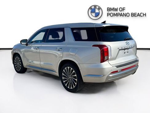 Used 2024 Hyundai Palisade Calligraphy image 5