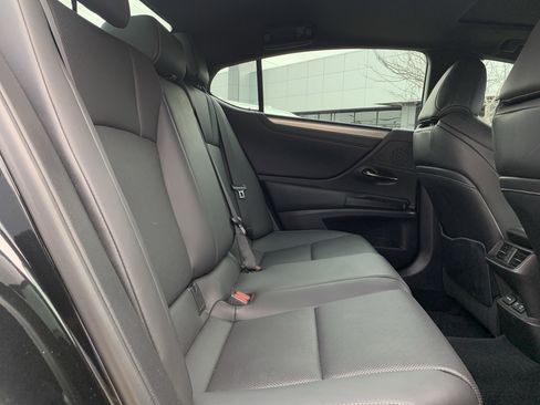 Certified 2021 Lexus ES 350 F Sport w/ Accessory Package 2 image 33