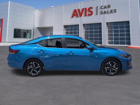 Used 2025 Nissan Sentra SV FWD image 5