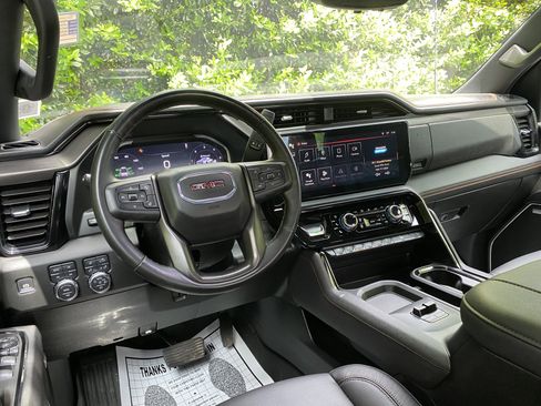 Used 2025 GMC Sierra 2500 AT4 w/ AT4 Premium Plus Package AWD/4WD image 37