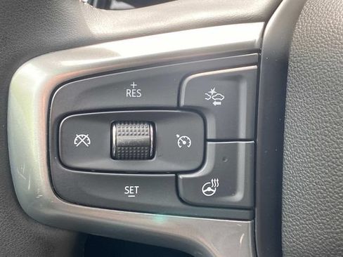 Used 2023 Chevrolet Silverado 1500 LT AWD/4WD image 19