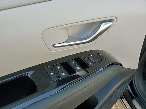 New 2026 Hyundai Tucson Limited image 11