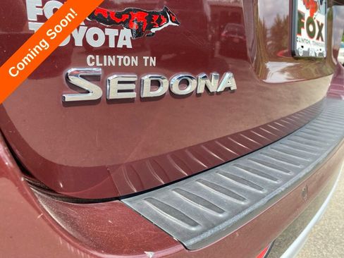 Used 2018 Kia Sedona SX Limited FWD image 9