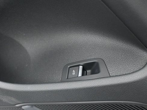 Used 2025 Audi Q7 2.0T Premium Plus w/ Premium Plus Package image 31