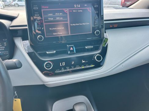 Used 2020 Toyota Corolla SE FWD image 4