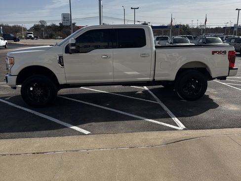 Used 2020 Ford F250 Lariat w/ Lariat Ultimate Package image 6