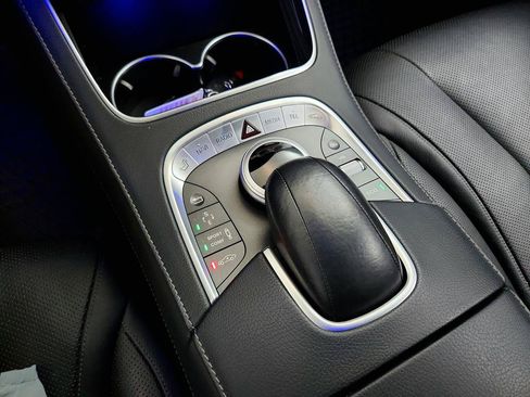 Used 2014 Mercedes-Benz S 550 Sedan image 19