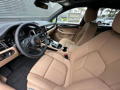 Used 2026 Porsche Macan S AWD/4WD image 4