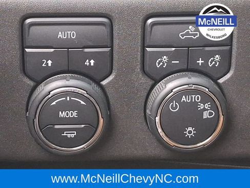 Used 2024 Chevrolet Silverado 1500 LT image 16