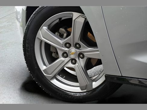 Used 2018 Chevrolet Volt LT w/ LT Driver Confidence Package FWD image 13