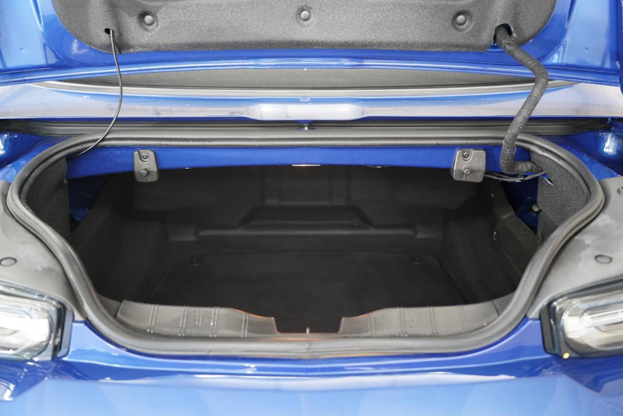 Used 2021 Chevrolet Camaro LT RWD image 37