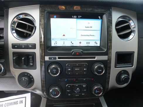 Used 2017 Ford Expedition Limited w/ Equipment Group 301A AWD/4WD image 27