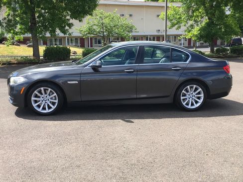 Used 2014 BMW 535i Sedan RWD image 3
