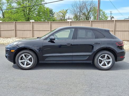 Used 2017 Porsche Macan AWD/4WD image 9