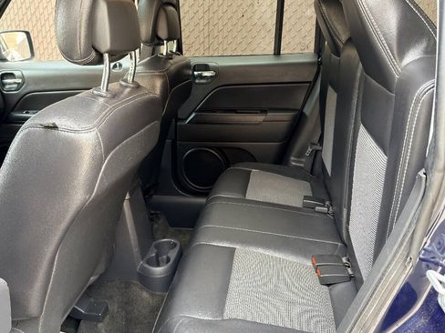 Used 2014 Jeep Patriot Latitude w/ All Weather Capability Group AWD/4WD image 13