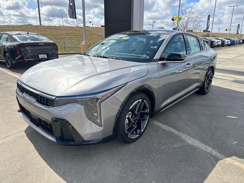 New 2026 Kia K4 GT-Line image 3