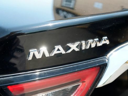 Used 2022 Nissan Maxima SV w/ Floor Mat Group FWD image 12