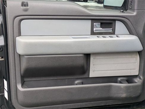 Used 2013 Ford F150 XLT w/ Mid Equipment Group image 12