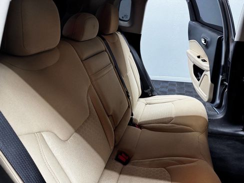 Used 2018 Jeep Compass Sport image 48