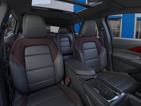 New 2026 Chevrolet Equinox EV RS w/ Convenience Package II AWD/4WD image 17