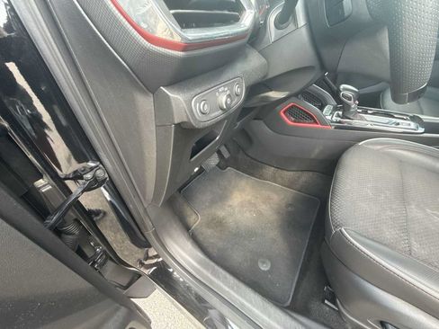Used 2023 Chevrolet TrailBlazer RS FWD image 33