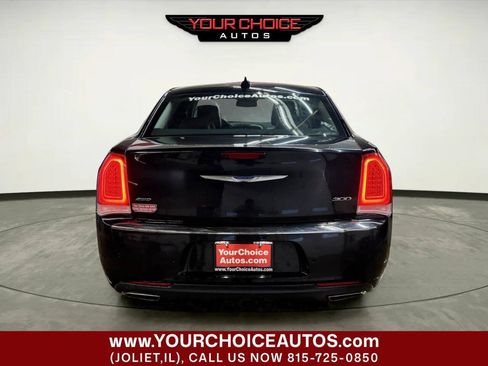 Used 2018 Chrysler 300 Limited w/ Safetytec Plus Group AWD/4WD image 4