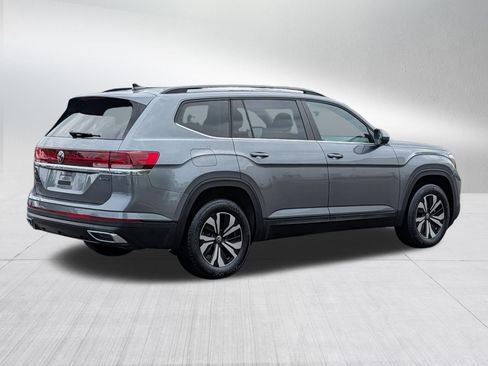 Used 2024 Volkswagen Atlas SE AWD/4WD image 7