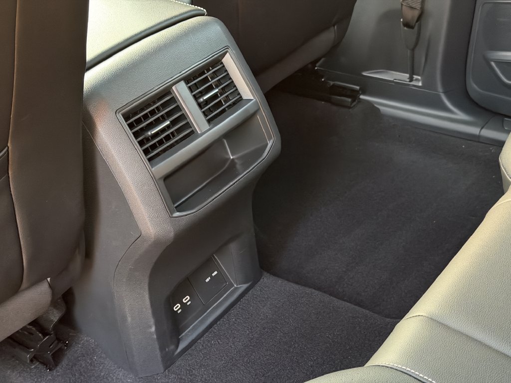 Certified 2023 Volkswagen Atlas Cross Sport SEL AWD/4WD image 26