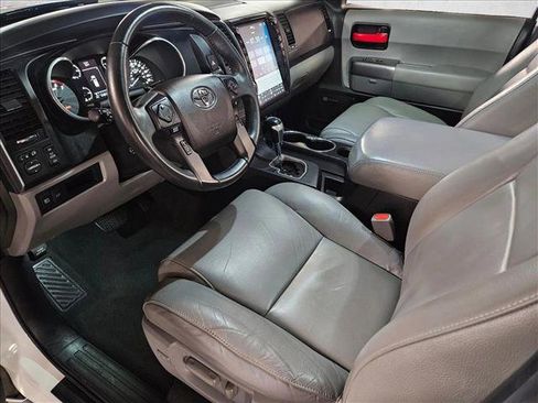 Used 2021 Toyota Sequoia Limited image 10