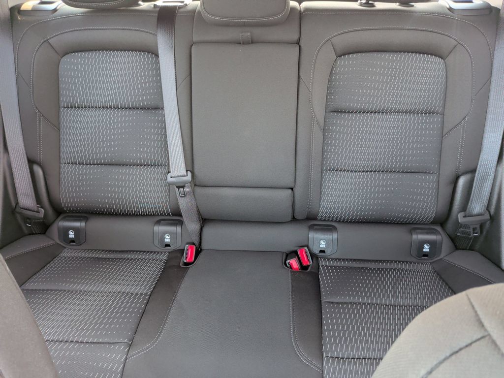 Used 2026 Chevrolet Equinox LT w/ LPO, Floor Liner Package FWD image 8