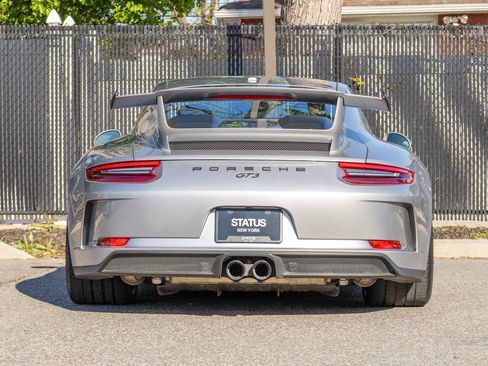 Used 2018 Porsche 911 GT3 RWD image 28