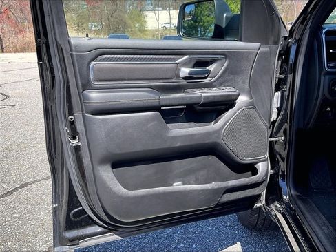 Used 2025 RAM 1500 Big Horn AWD/4WD image 9