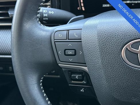 Used 2025 Toyota Camry SE w/ Convenience Package FWD image 26