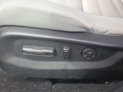 Used 2019 Honda CR-V EX image 26