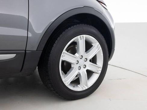 Used 2015 Land Rover Range Rover Evoque Pure Premium image 18